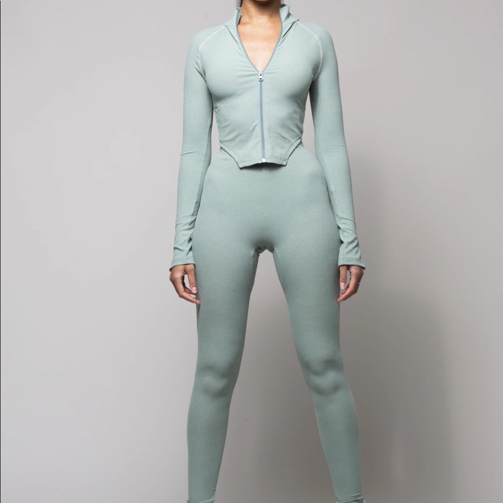 WMNS RIBBED TWO PIECE SET